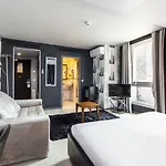 Le Pera Paris