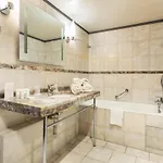 Hotel Le Pera