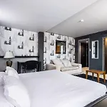 Le Pera Hotel 4*