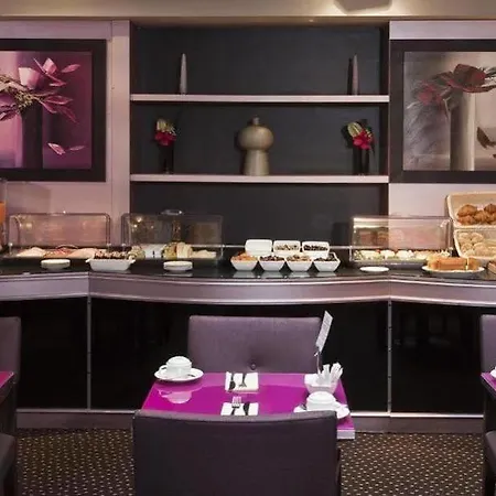 Le Pera Hotel