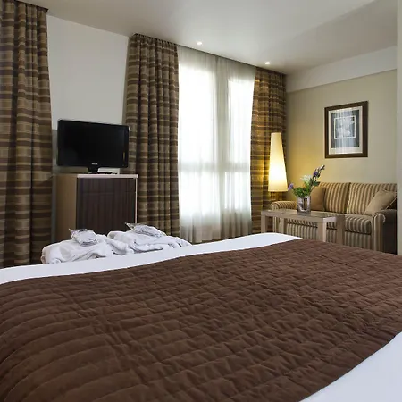 Hotel Le Pera 4*