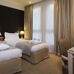 Le Pera 4*