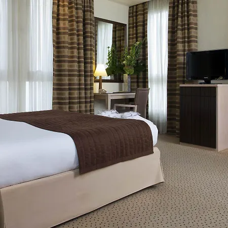 Le Pera Hotell